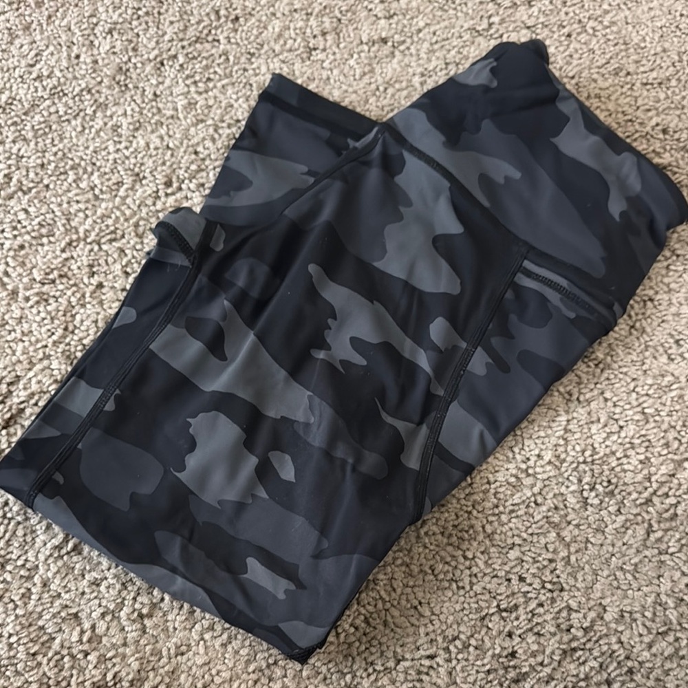 Sweaty Betty Black Power crop Camouflage Leggings
